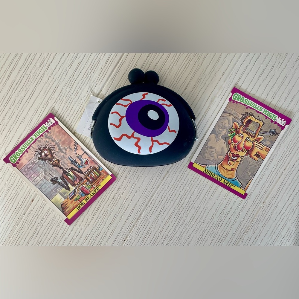 Eyeball Coin Purse & Trading Cards